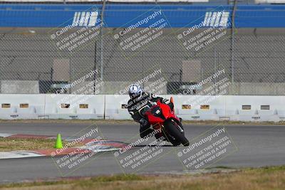 media/Nov-26-2022-Fastrack Riders (Sat) [[b001e85eef]]/Level 2/Session 3 Outside Turn 9/